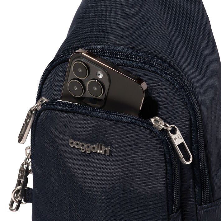 Baggallini Securtex Anti-Theft Daytripper Sling