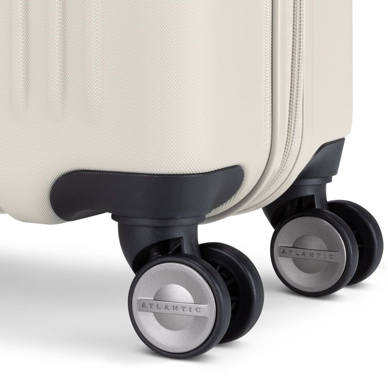 Atlantic Propeller Carry-On Luggage