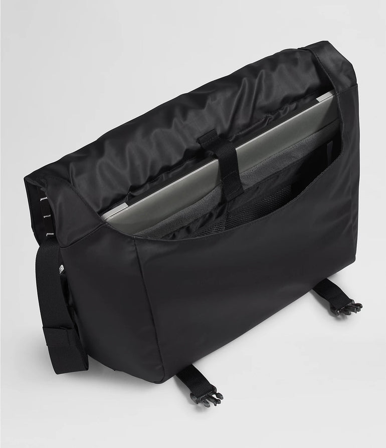 The North Face Base Camp Voyager Messenger Bag