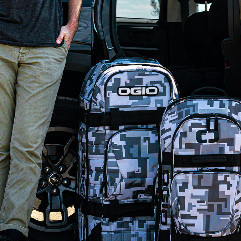 Ogio Rig 9800 Travel Bag