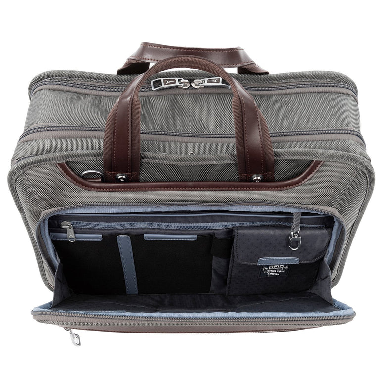 Travelpro Platinum Elite Expandable Business Brief